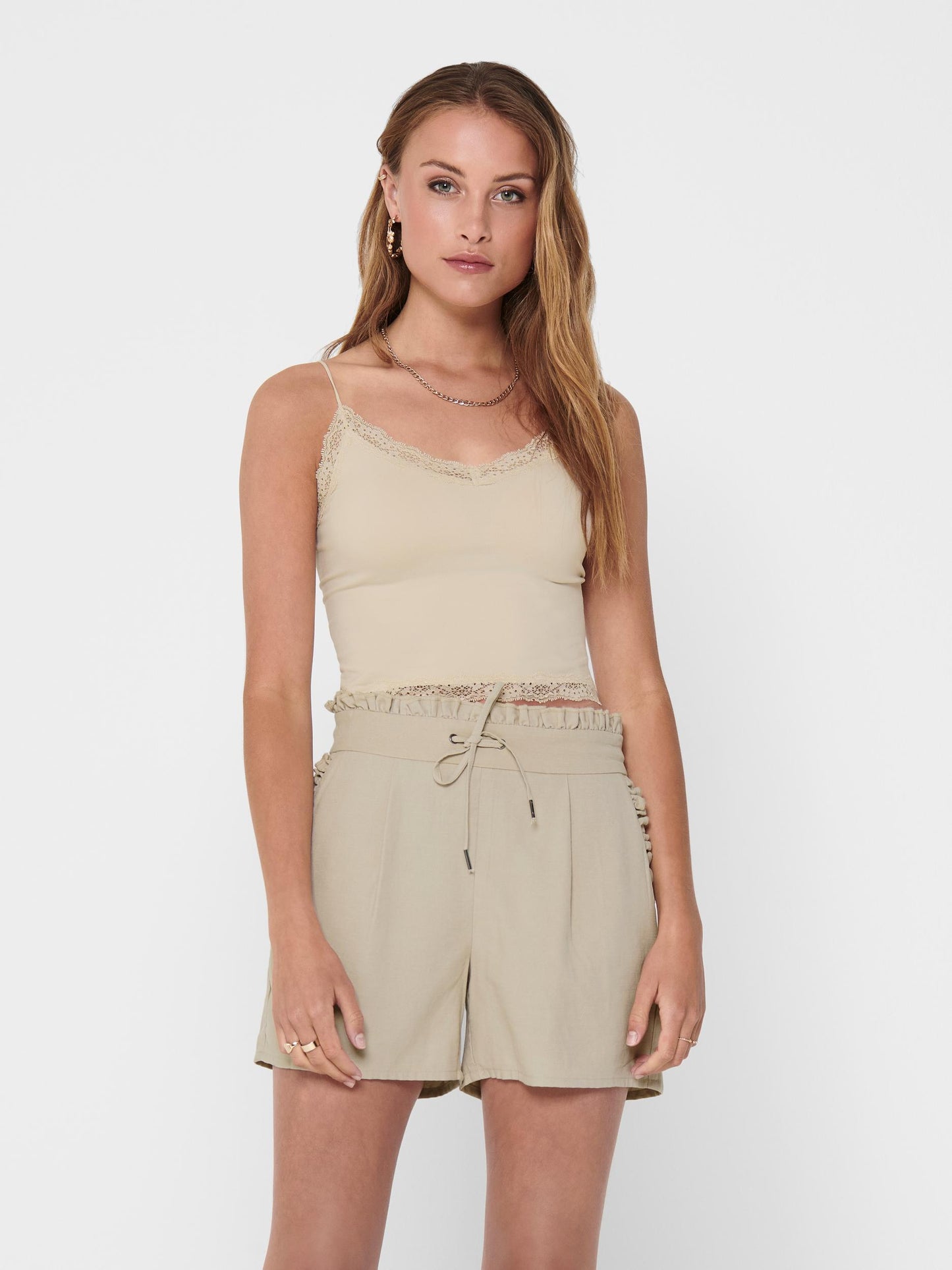 ONLVICKY LACE SEAMLESS CROPPED TOP NOOS