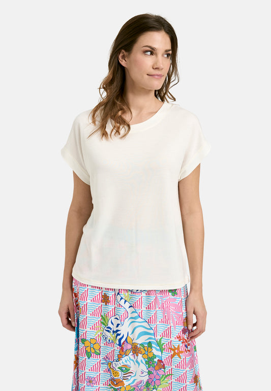 Shirt with roundneck, oversized shoulder and Artwork