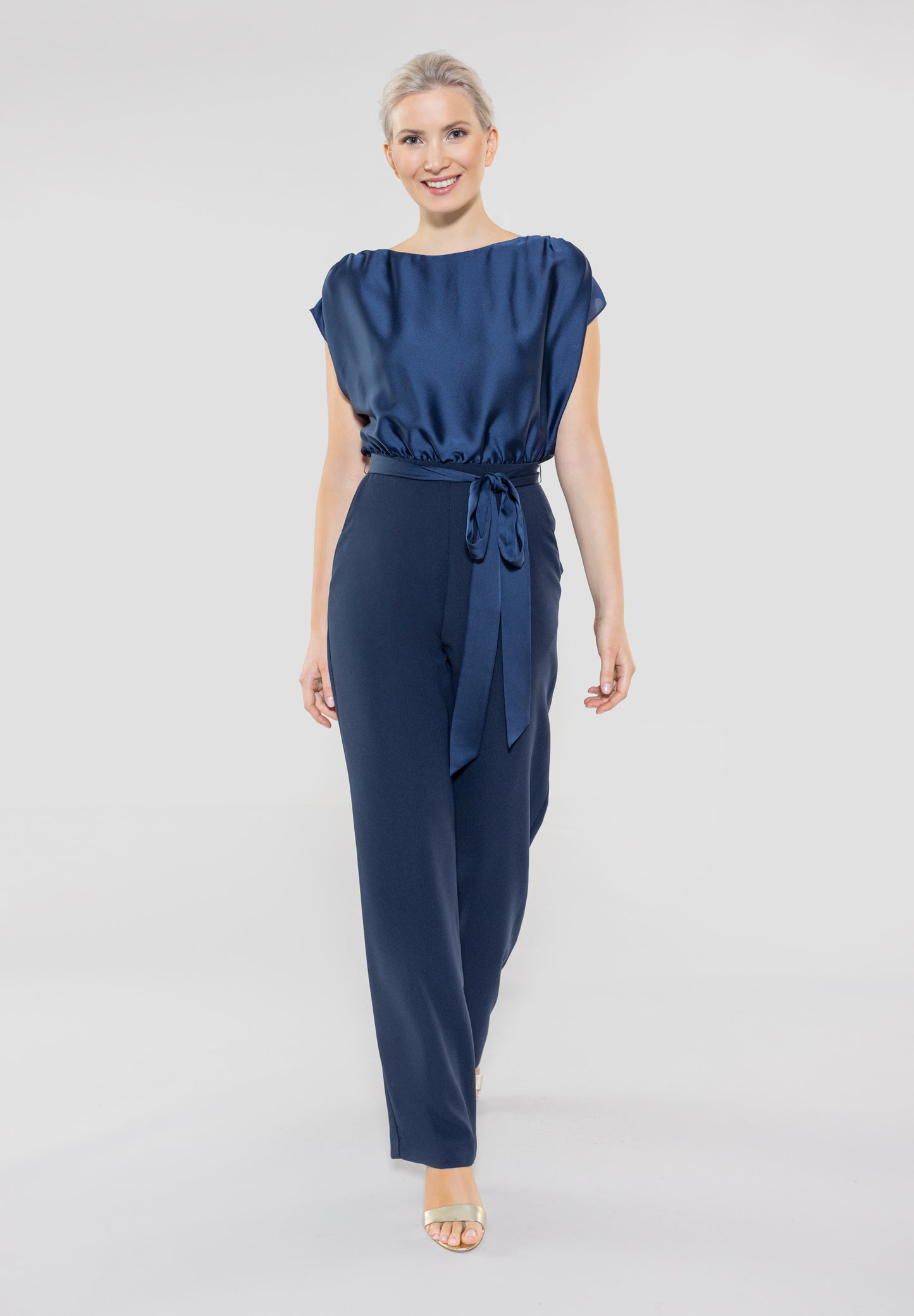 Jumpsuit aus Material-Mix